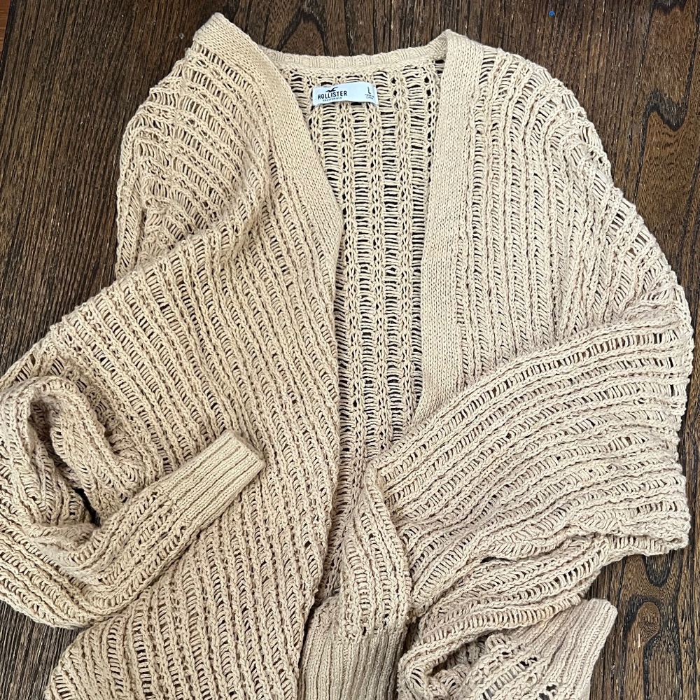 Hollister Cardigan/Shrug